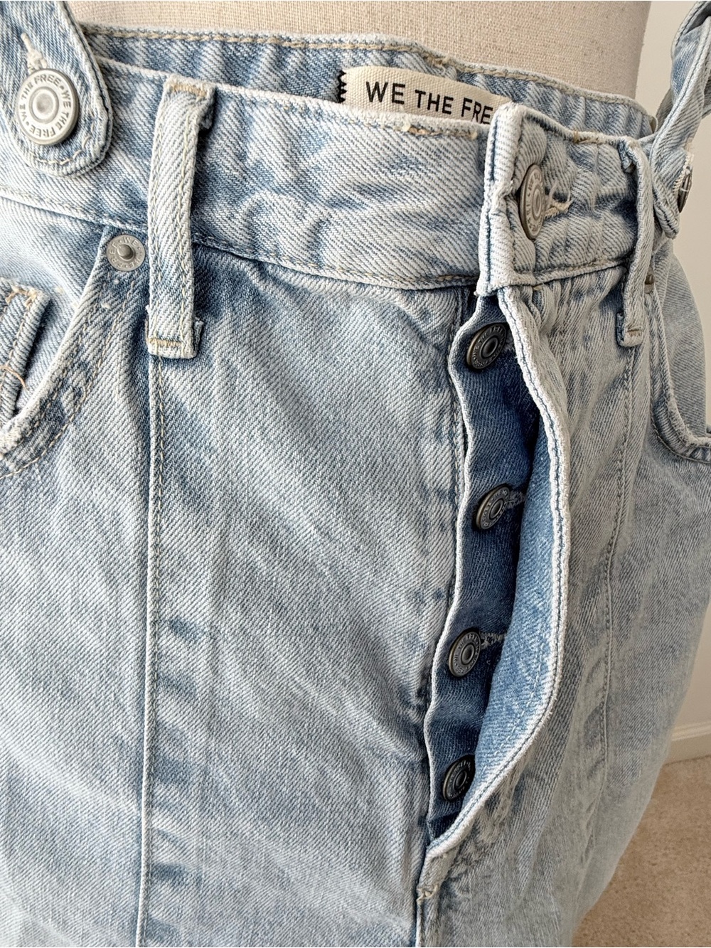 Free People Berkeley Suspender Jeans in shade Homecoming- Light Blue Denim - Picture 6 of 15